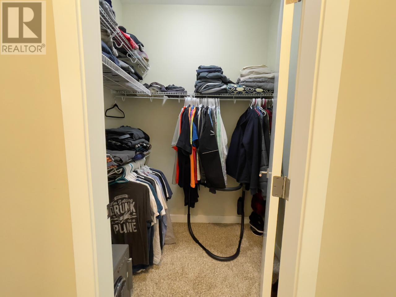 Property at 2050 LAWRENCE Avenue image 3