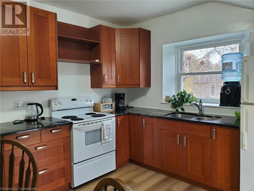 59 Bruce Street Unit# Upper Apt #3, Cambridge, Ontario  N1R 2E5 - Photo 5 - 40685363