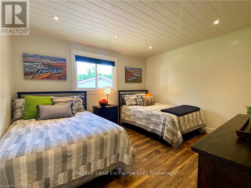 98 North Shore Road, Saugeen Shores, Ontario  N0H 2C6 - Photo 14 - X11879928