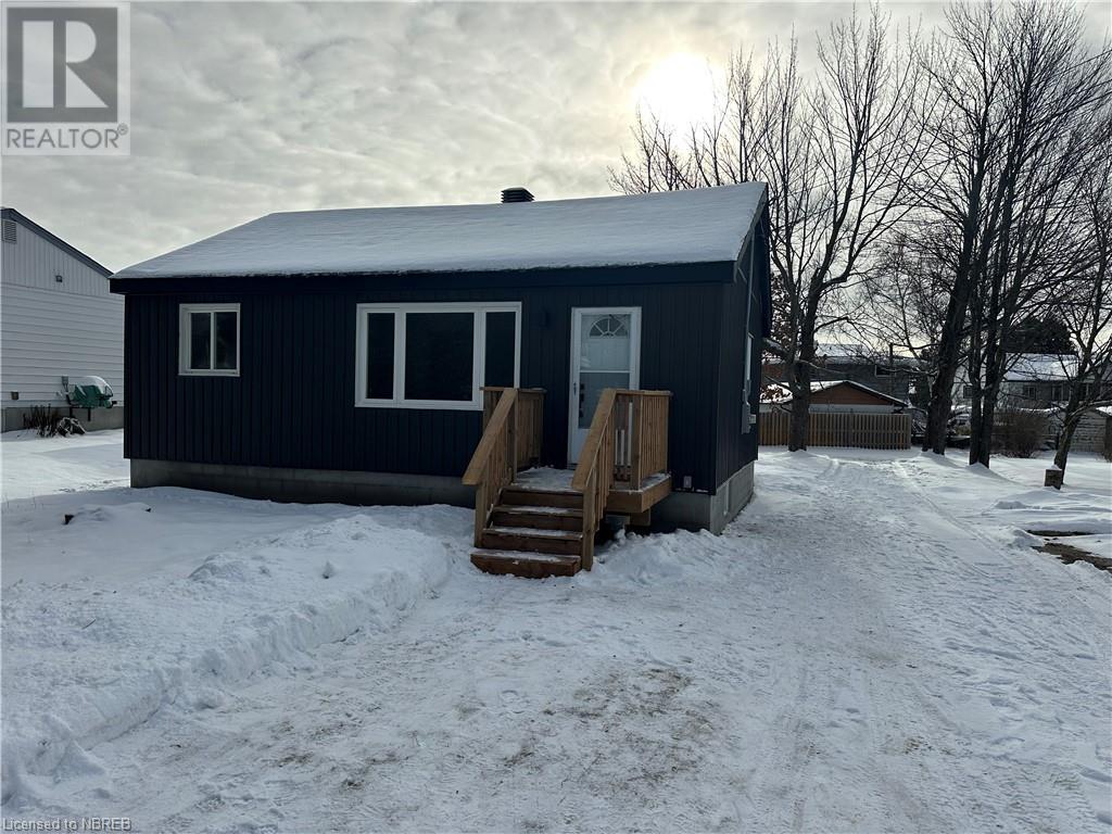 479 Angus Avenue, North Bay, Ontario  P1B 7L9 - Photo 2 - 40685015