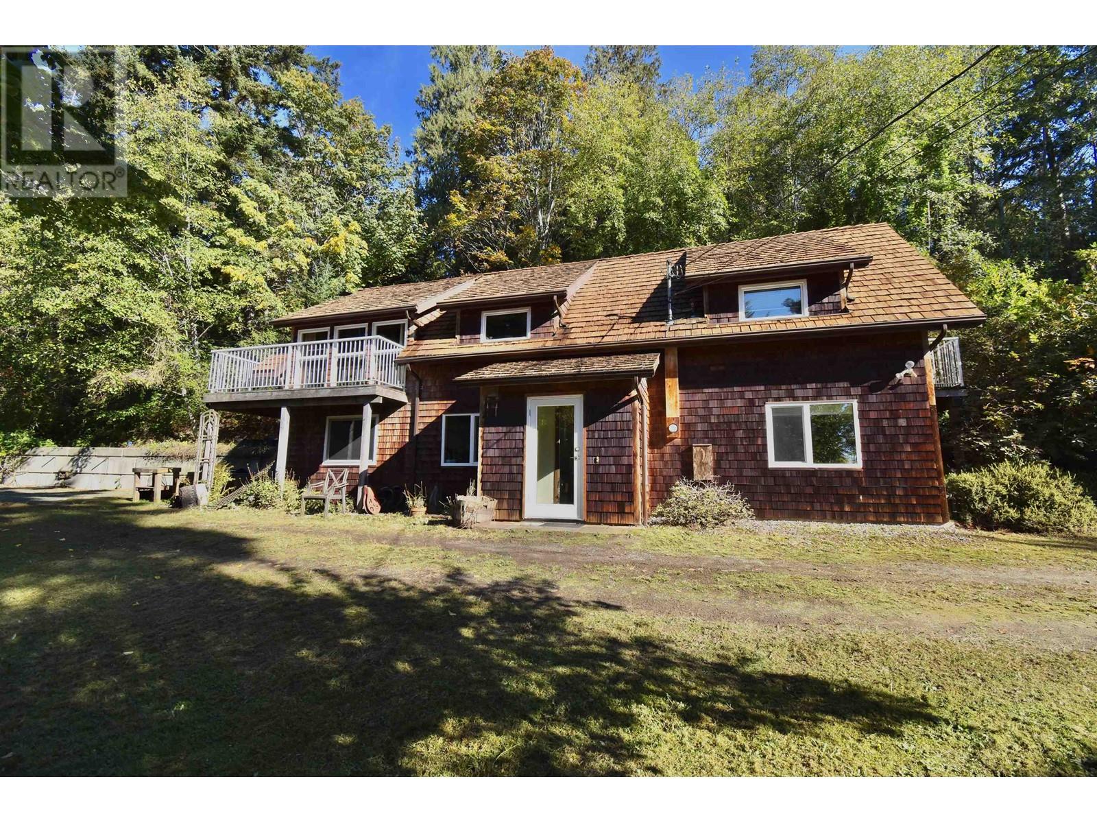 1390 Gower Point Road, Gibsons, British Columbia  V0N 1V3 - Photo 4 - R2950211