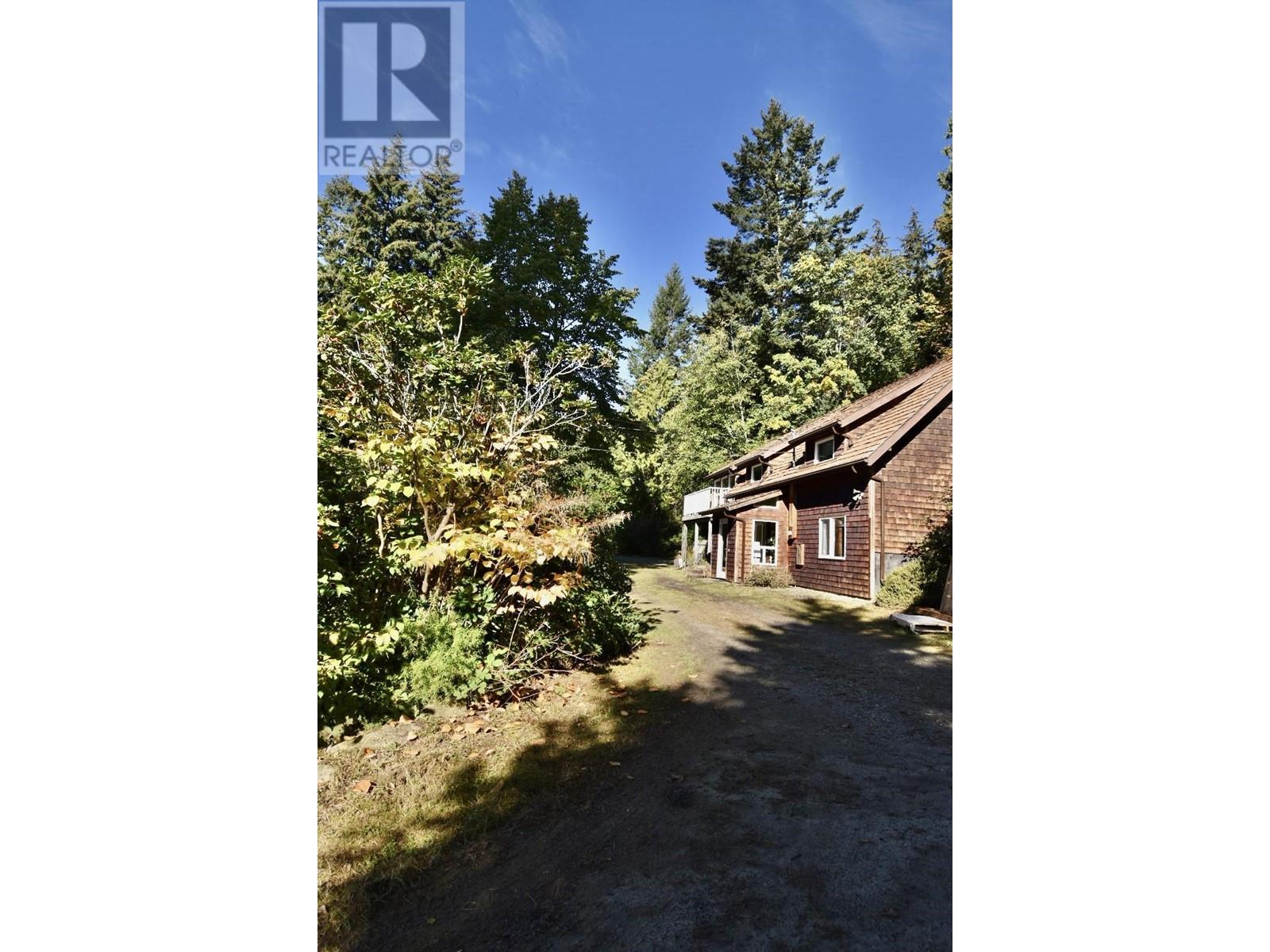 1390 Gower Point Road, Gibsons, British Columbia  V0N 1V3 - Photo 31 - R2950211