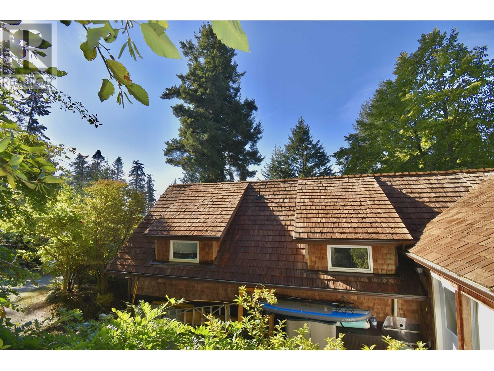 1390 Gower Point Road, Gibsons, British Columbia  V0N 1V3 - Photo 17 - R2950211