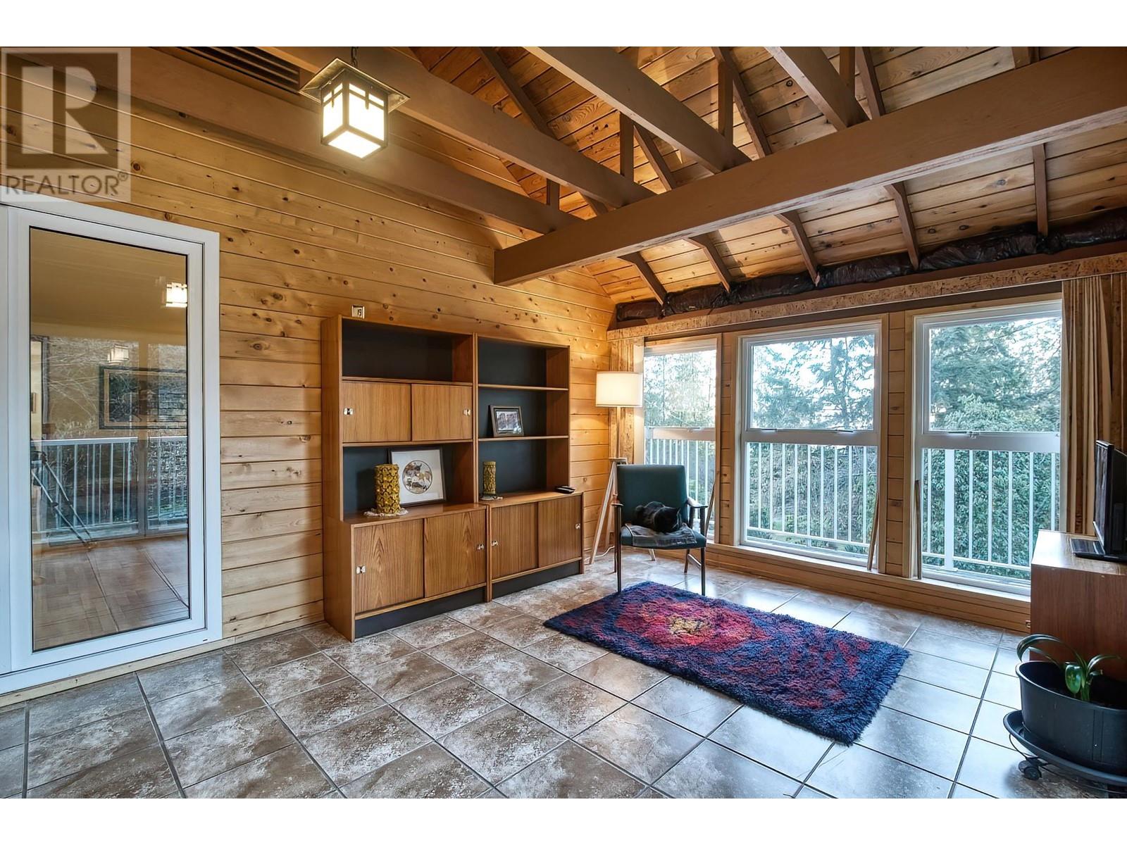 1390 Gower Point Road, Gibsons, British Columbia  V0N 1V3 - Photo 15 - R2950211