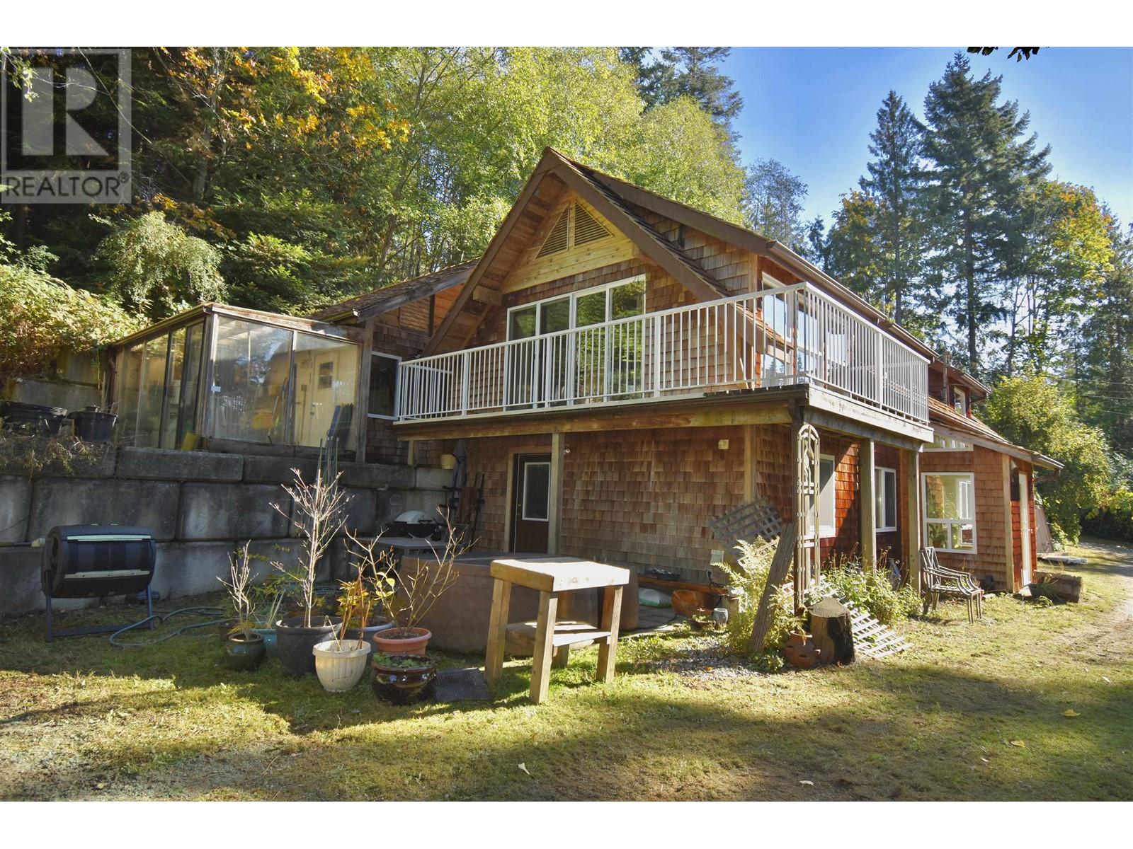 1390 Gower Point Road, Gibsons, British Columbia  V0N 1V3 - Photo 16 - R2950211