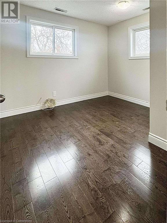 15 Easton Street, Cambridge, Ontario  N1R 1G3 - Photo 9 - 40685776