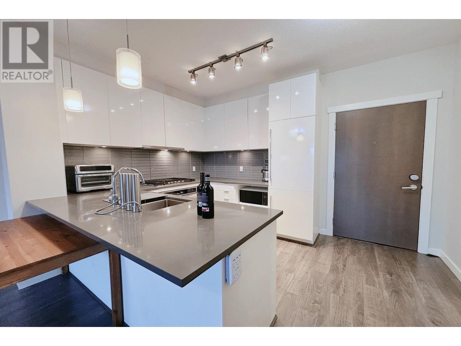 319 9311 Alexandra Road, Richmond, British Columbia  V6X 0L8 - Photo 1 - R2950979