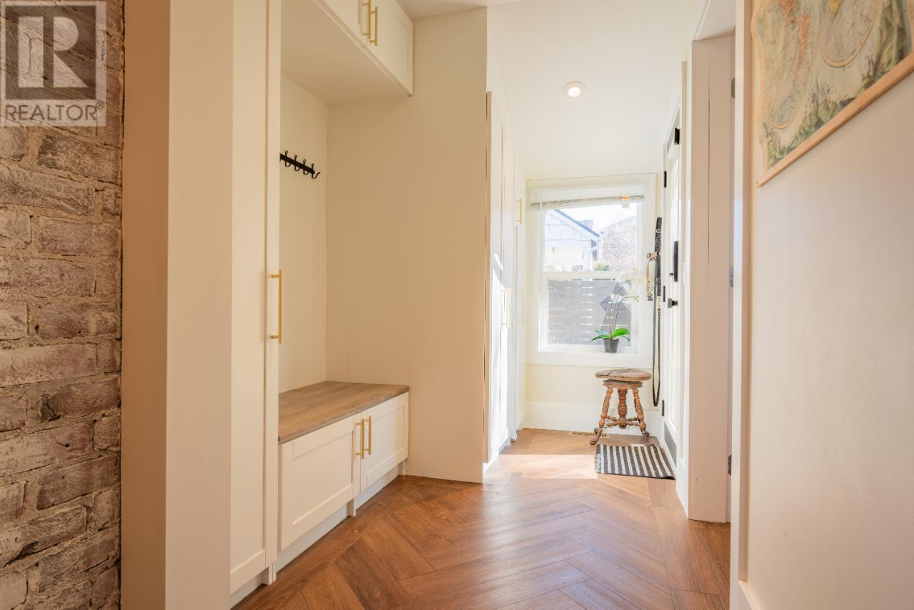 723 Hendryx Street, Nelson, British Columbia  V1L 2B1 - Photo 42 - 10330571