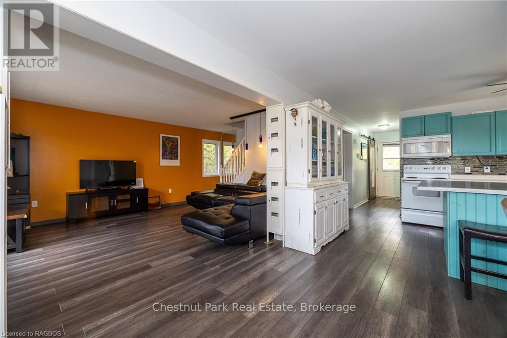 7078 Highway 6, Northern Bruce Peninsula, Ontario  N0H 2R0 - Photo 7 - X11880031