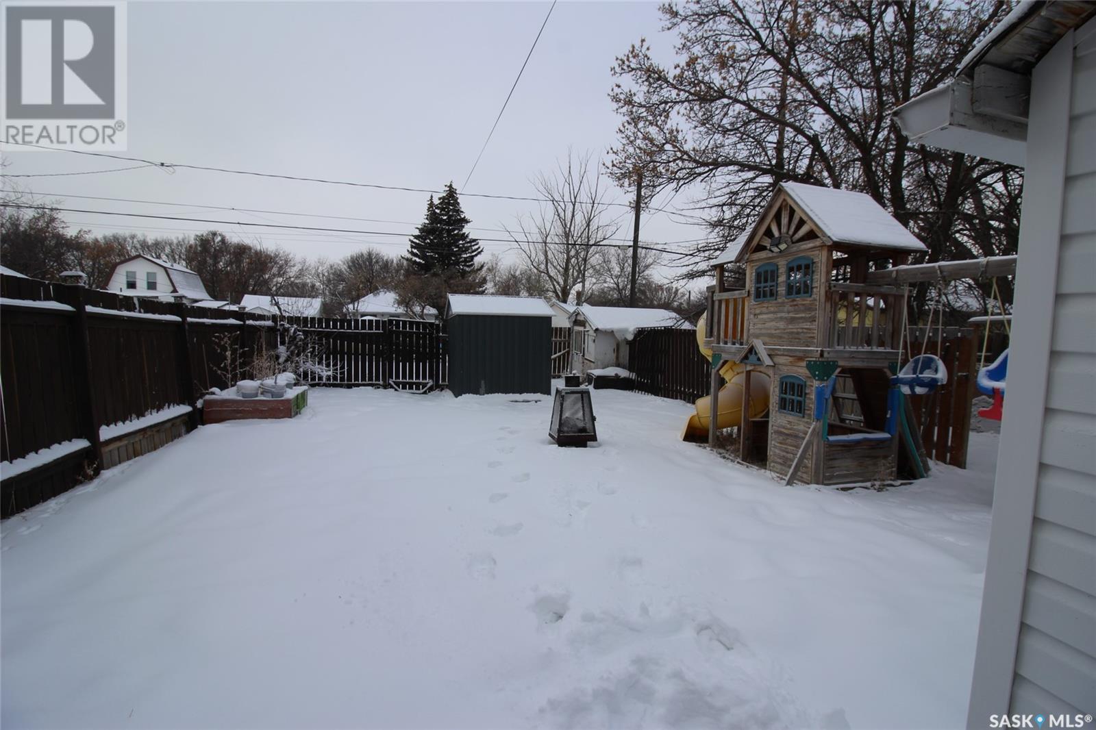 385 4th Street E, Shaunavon, Saskatchewan  S0N 2M0 - Photo 29 - SK990818