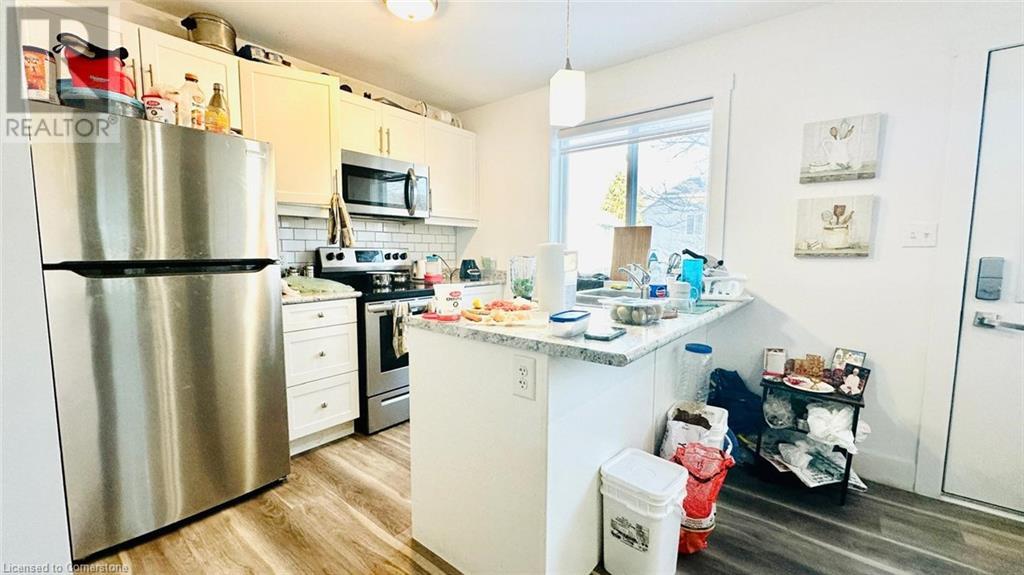 224 Portsmouth Gate Unit# BWaterloo, Ontario  N2T 2H9 - Photo 3 - 40685500