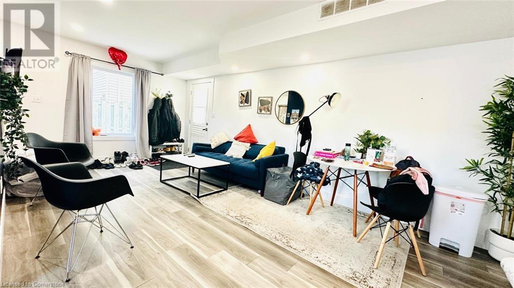 224 Portsmouth Gate Unit# BWaterloo, Ontario  N2T 2H9 - Photo 5 - 40685500