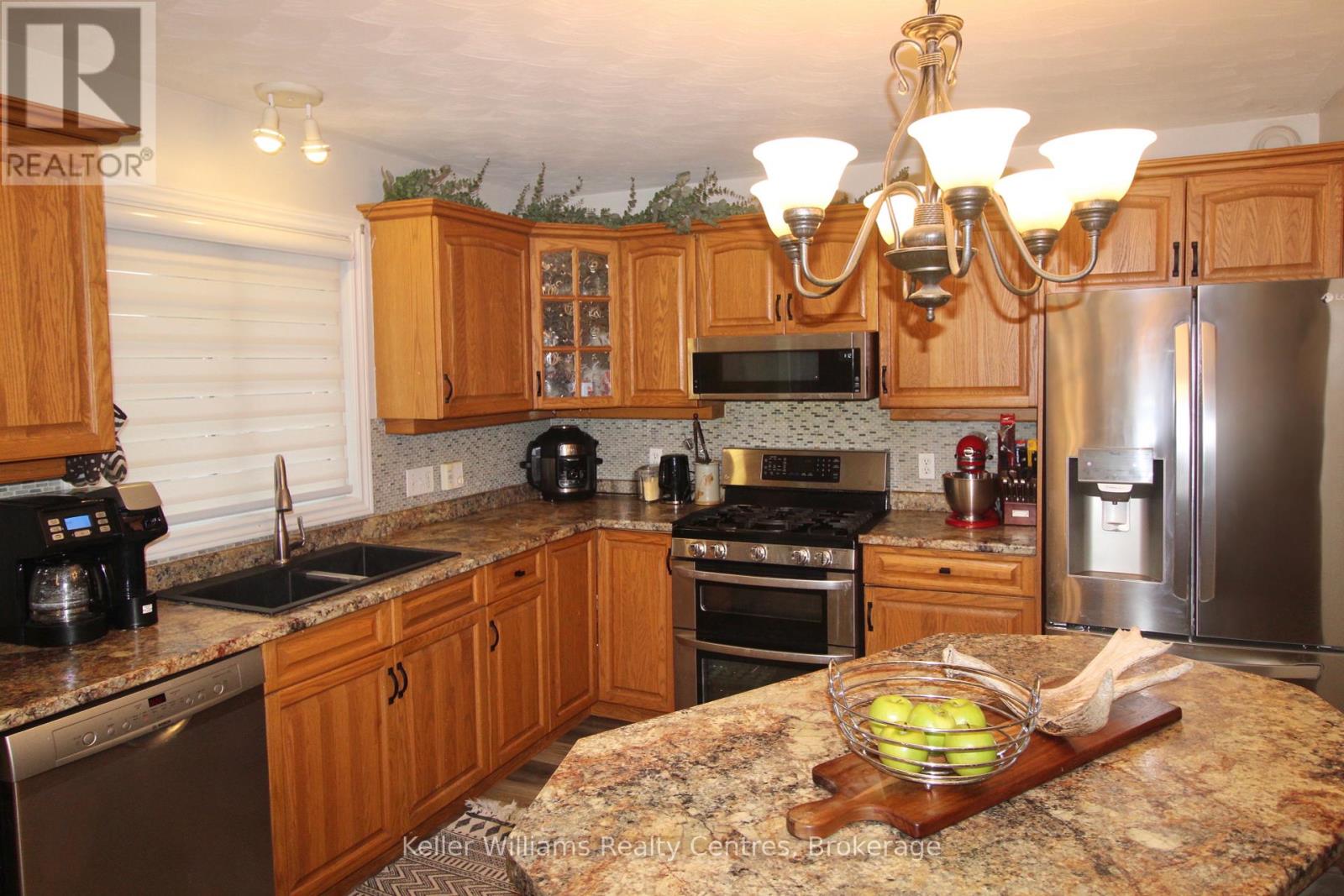 12 Thomas Street, South Bruce, Ontario  N0G 2S0 - Photo 7 - X11896673