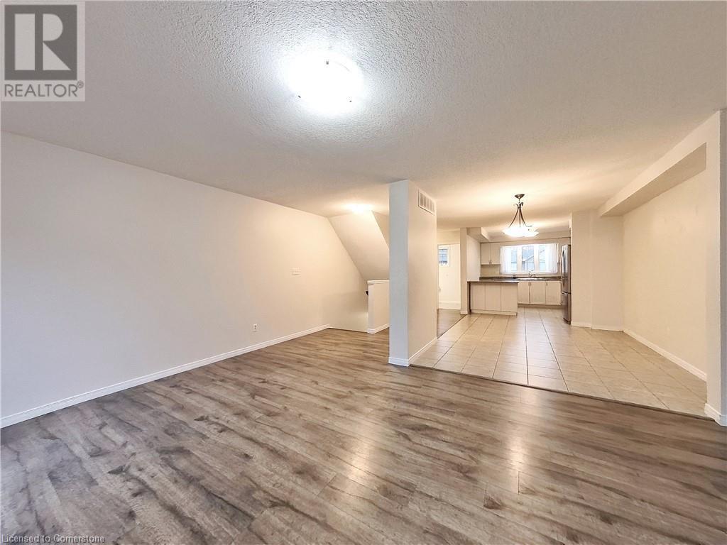 184 Maitland Street, Kitchener, Ontario  N2R 0C3 - Photo 4 - 40685886