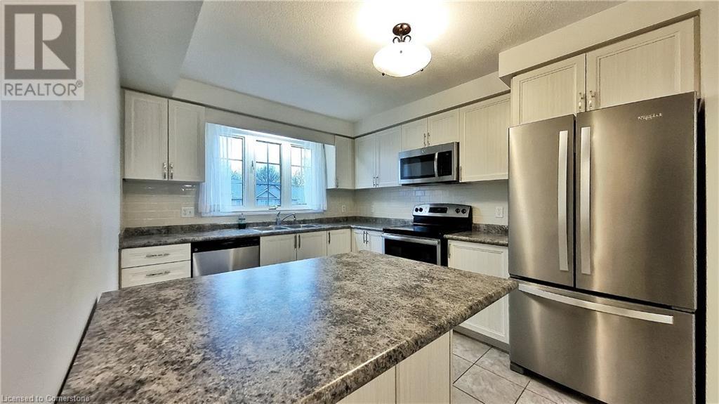 184 Maitland Street, Kitchener, Ontario  N2R 0C3 - Photo 6 - 40685886
