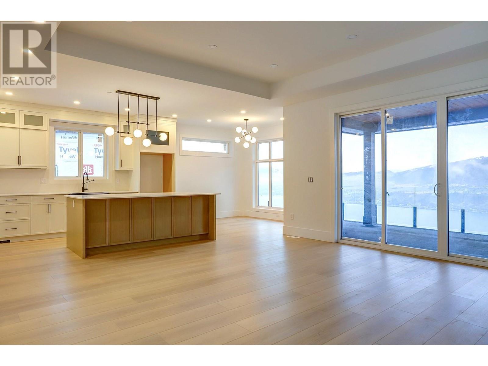 8928 Tavistock Road, Vernon, British Columbia  V1H 2L4 - Photo 11 - 10330084