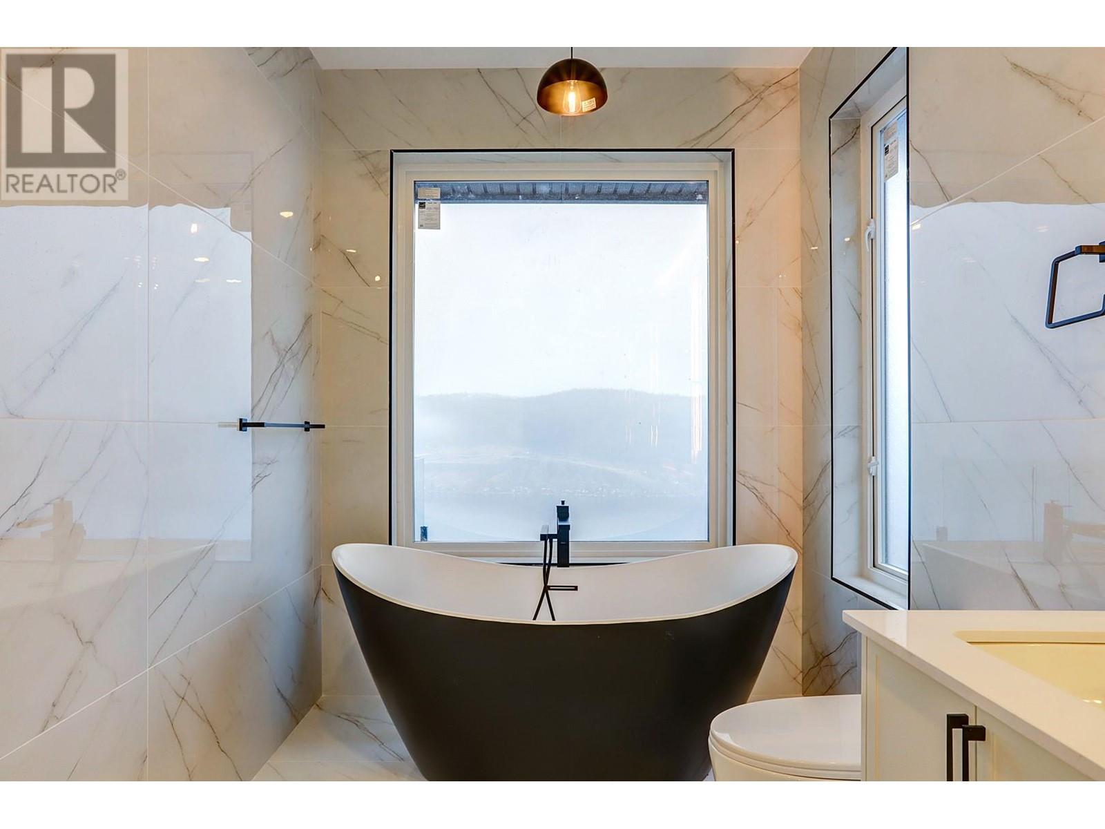 8928 Tavistock Road, Vernon, British Columbia  V1H 2L4 - Photo 37 - 10330084