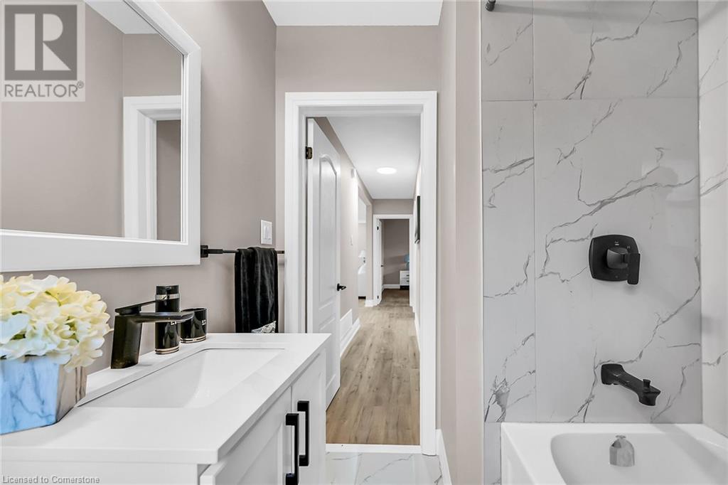 147 Allenby Avenue, Hamilton, Ontario  L9A 2T8 - Photo 19 - 40684869