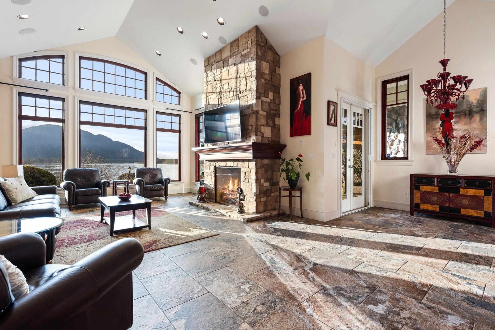 42721 Old Orchard Road, Chilliwack Mountain, Chilliwack, British Columbia  V2R 4H6 - Photo 2 - R2950964