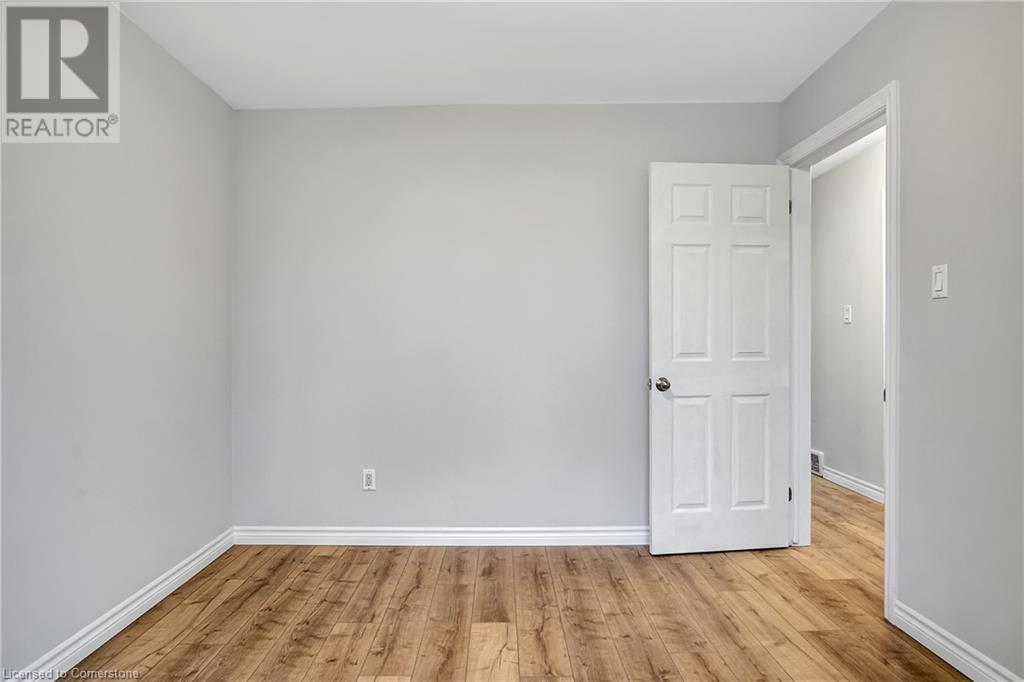 24 Crombie StreetCambridge, Ontario  N1S 1Y4 - Photo 13 - 40685619