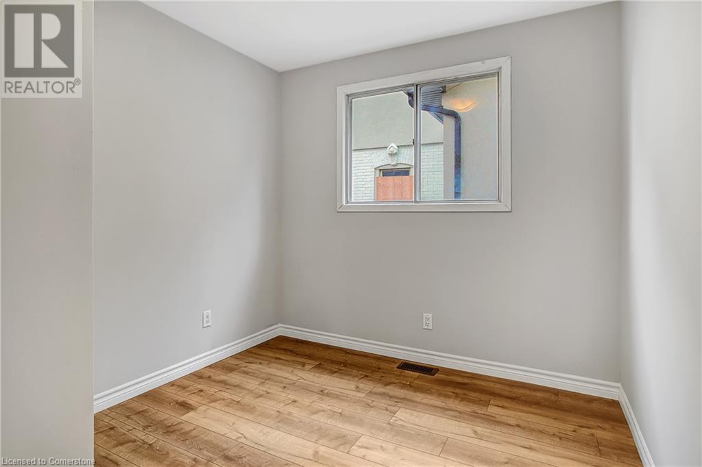24 Crombie StreetCambridge, Ontario  N1S 1Y4 - Photo 16 - 40685619