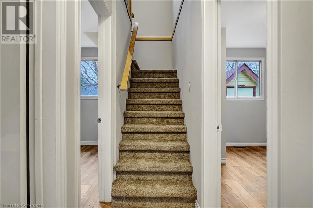 24 Crombie StreetCambridge, Ontario  N1S 1Y4 - Photo 18 - 40685619
