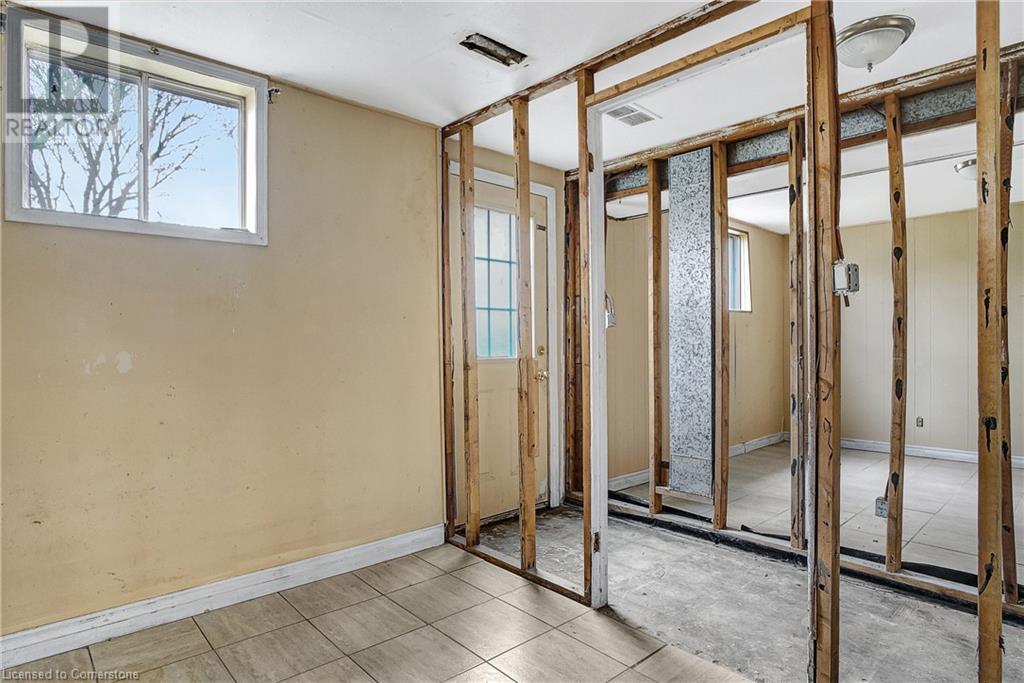 24 Crombie StreetCambridge, Ontario  N1S 1Y4 - Photo 38 - 40685619