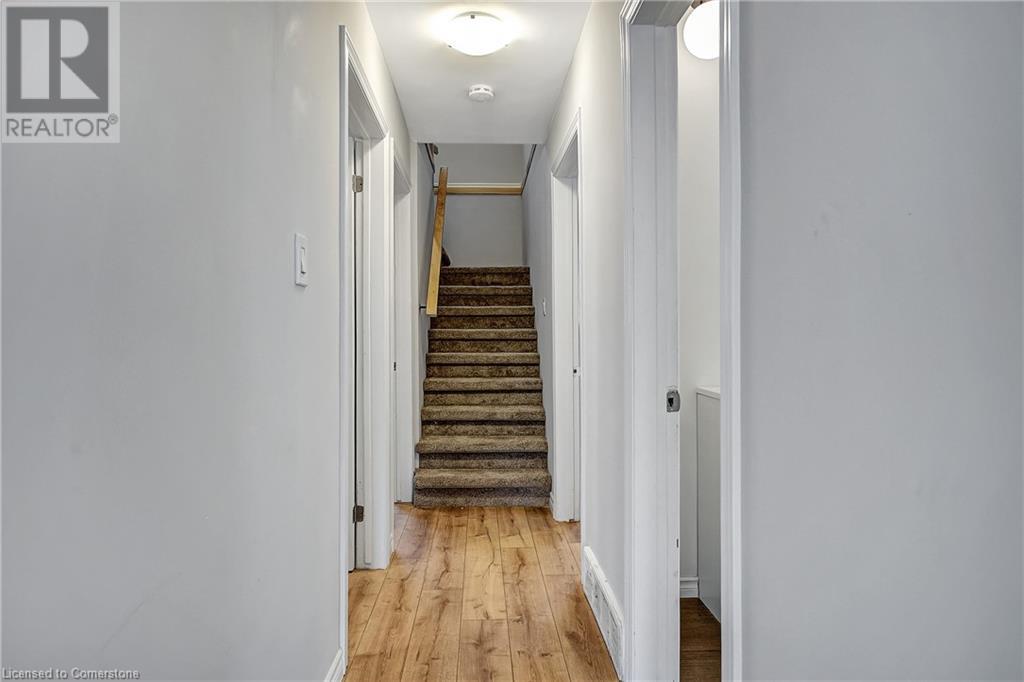 24 Crombie StreetCambridge, Ontario  N1S 1Y4 - Photo 9 - 40685619