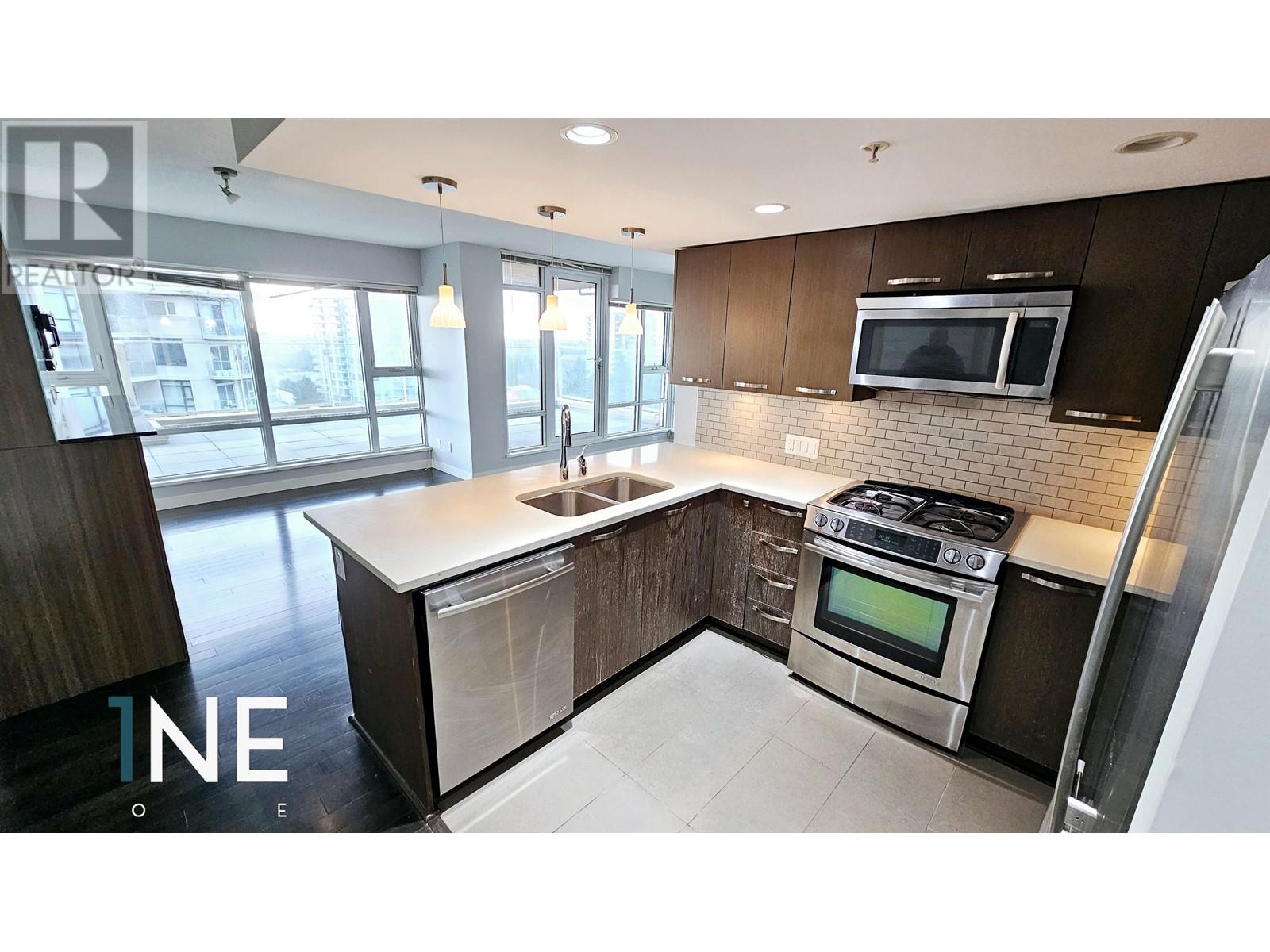 Listing Picture 5 of 27 : 1602 6888 COONEY ROAD, Richmond / 烈治文 - 魯藝地產 Yvonne Lu Group - MLS Medallion Club Member