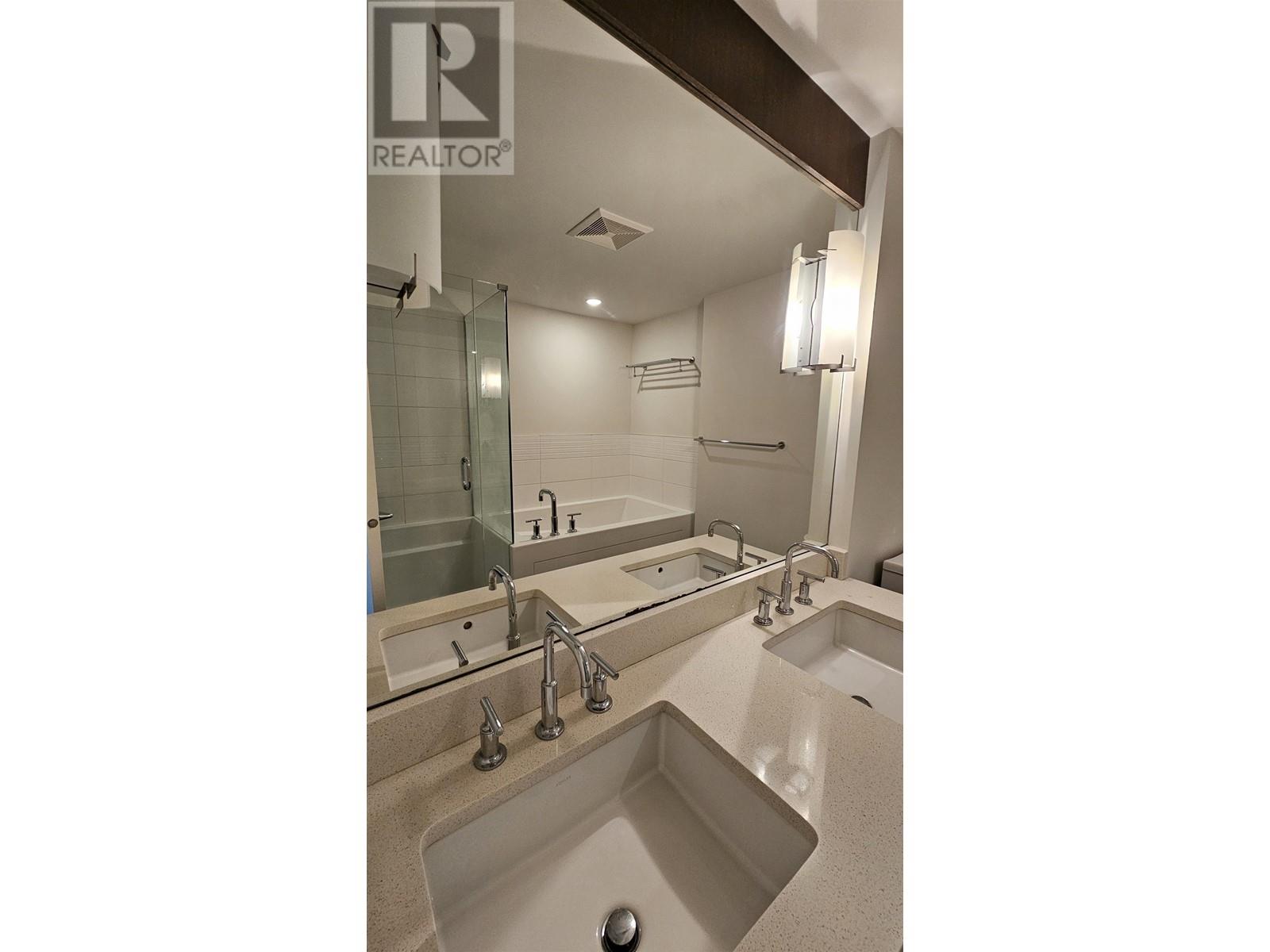 Listing Picture 19 of 27 : 1602 6888 COONEY ROAD, Richmond / 烈治文 - 魯藝地產 Yvonne Lu Group - MLS Medallion Club Member