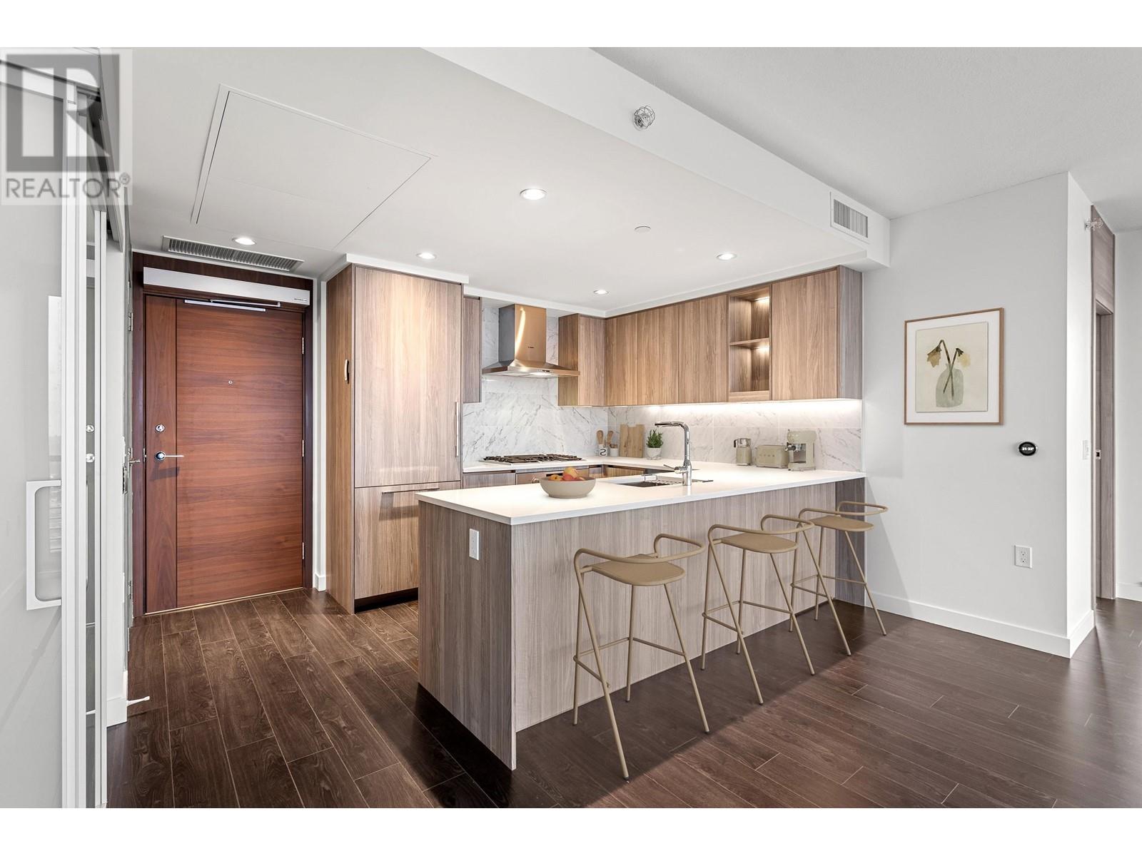 Listing Picture 5 of 32 : 4107 4720 LOUGHEED HIGHWAY, Burnaby / 本拿比 - 魯藝地產 Yvonne Lu Group - MLS Medallion Club Member