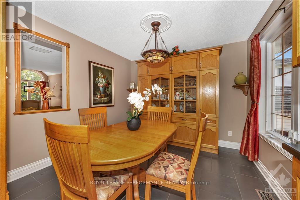 1694 Toulouse Crescent, Ottawa, Ontario  K1C 6K3 - Photo 12 - X9520912