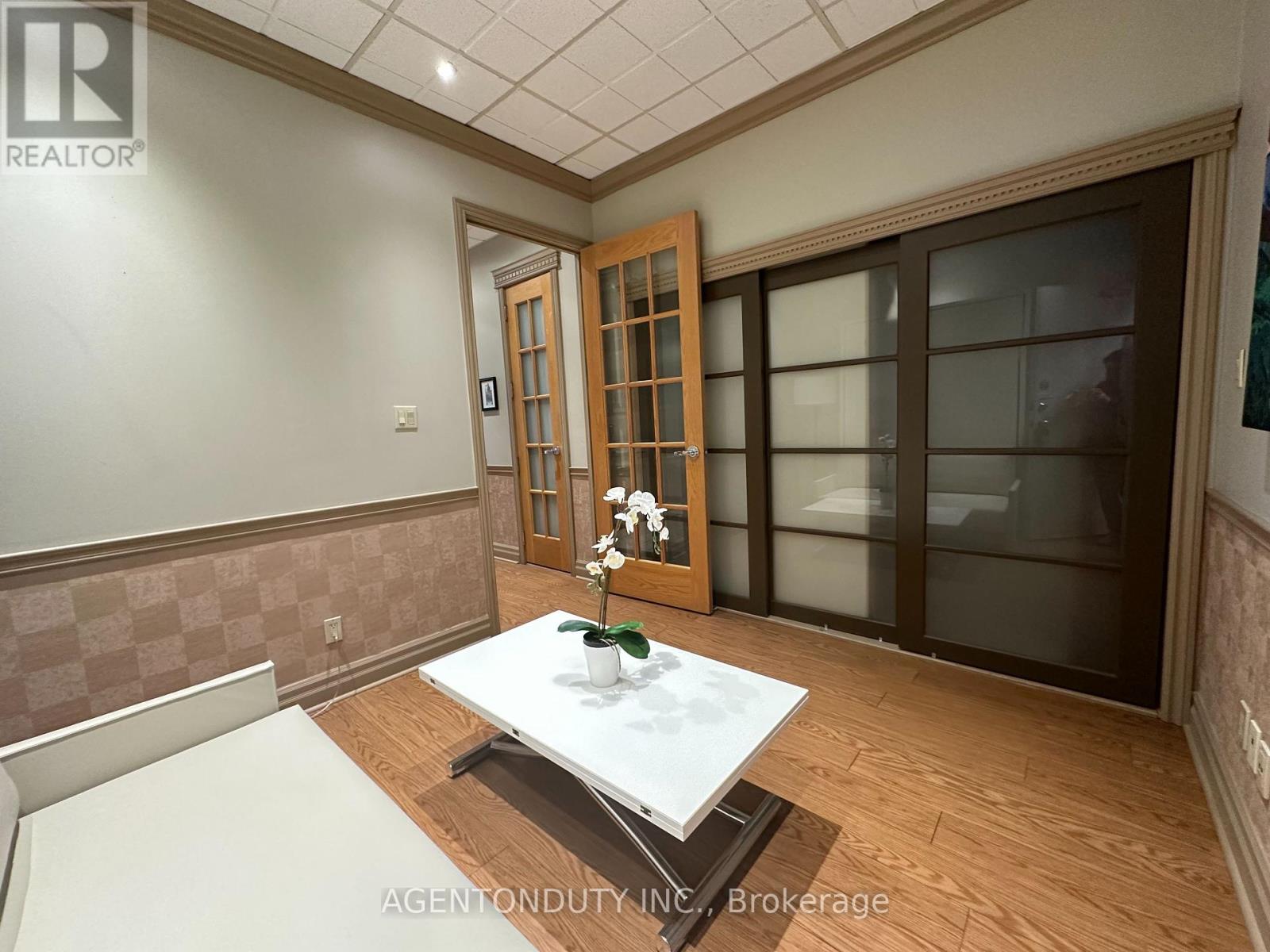 119 Front Street E, Toronto (Waterfront Communities), Ontario  M5A 4S5 - Photo 5 - C11896790