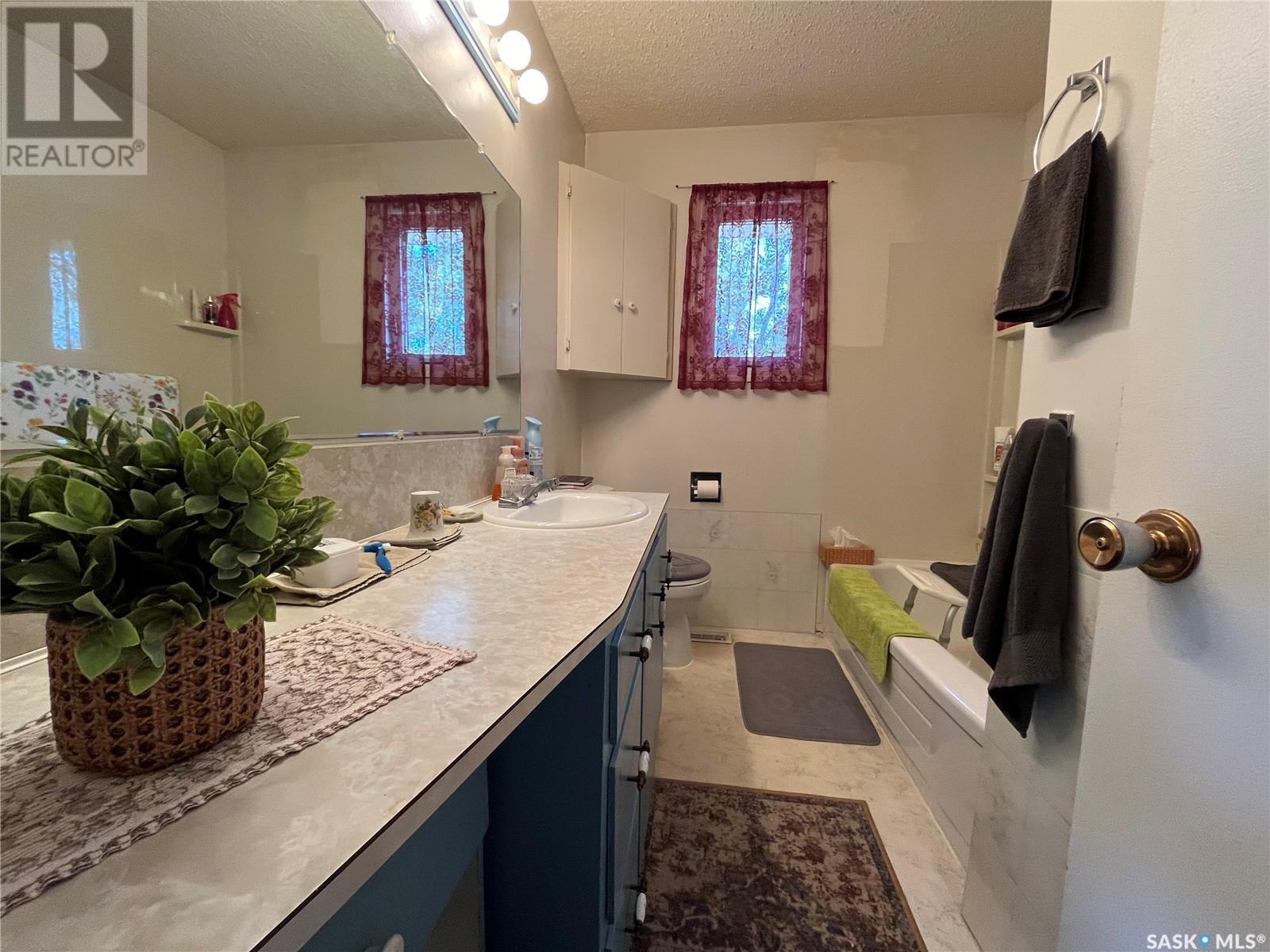 500 Reed Street, Morse, Saskatchewan  S0H 3C0 - Photo 5 - SK990851