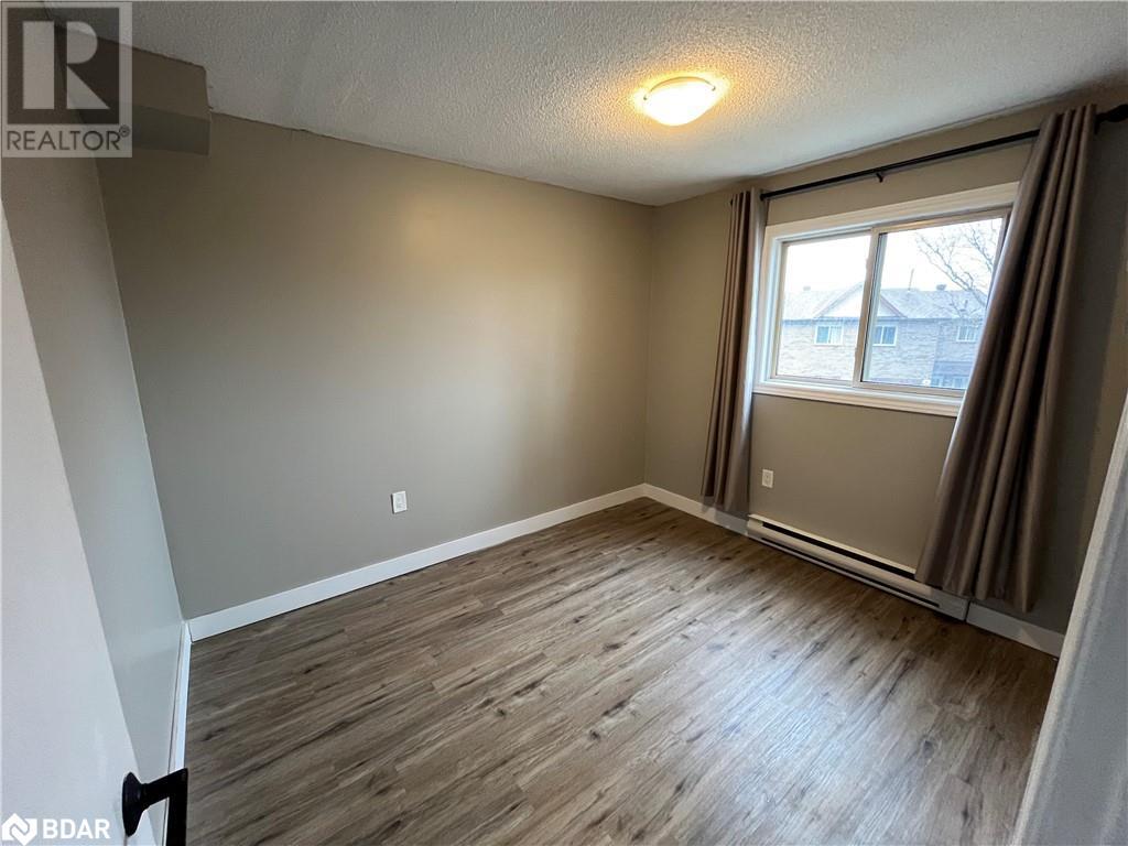 3 Sawmill Road Unit# 8, Barrie, Ontario  L4N 6X3 - Photo 4 - 40683325