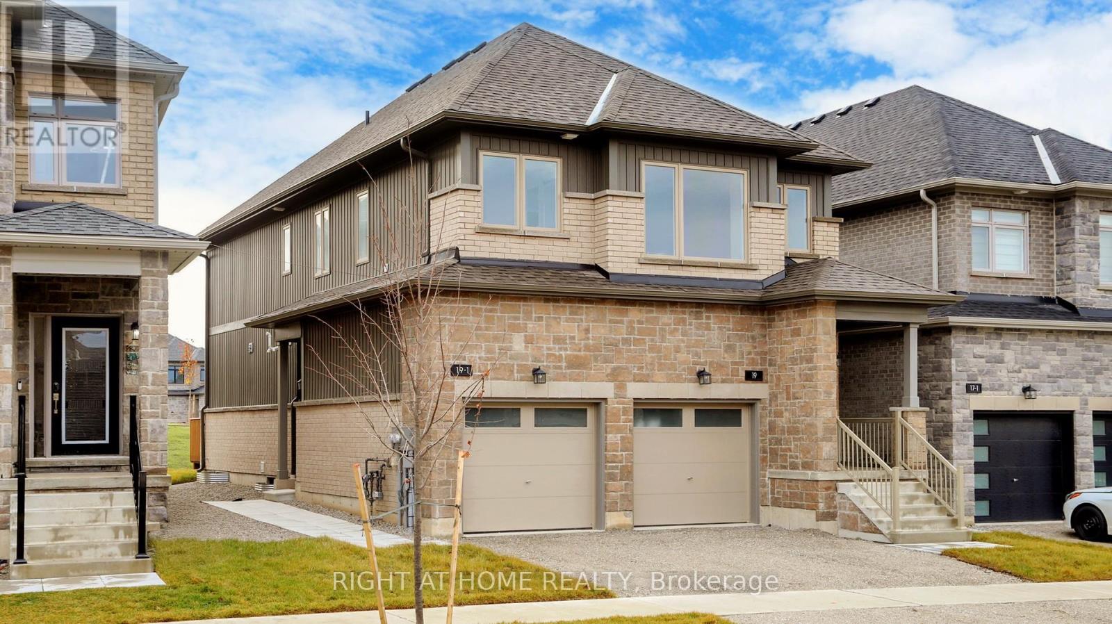 Property at 19 BARNYARD TRAIL image 2