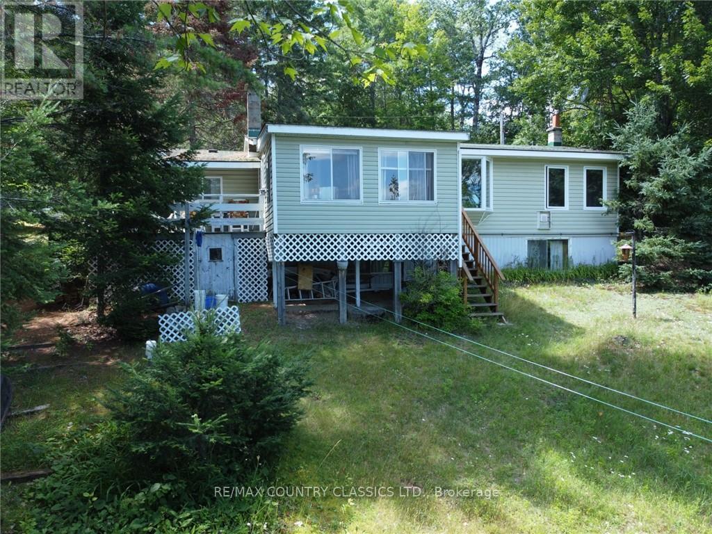 107 BLACKFISH BAY ROAD, Madawaska Valley, Ontario