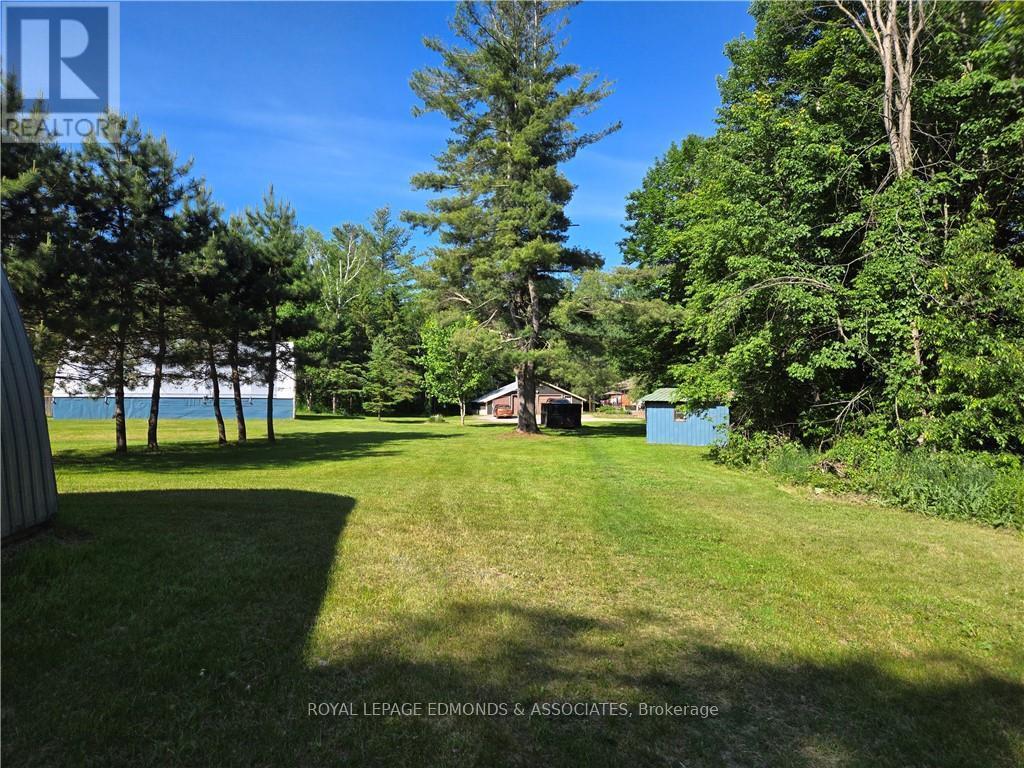 2249 Ross Road, Laurentian Valley, Ontario  K8A 6W4 - Photo 9 - X9518447