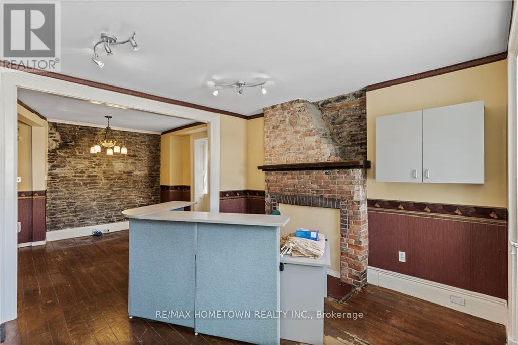 33 Perth Street, Brockville, Ontario  K6V 5C3 - Photo 3 - X9515692