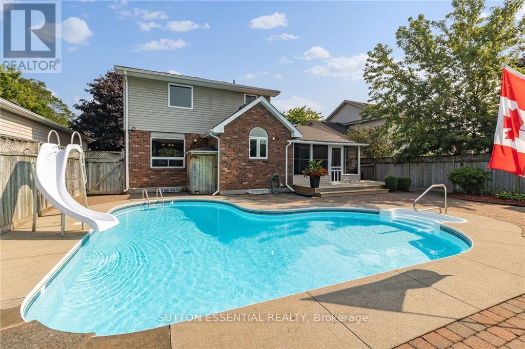 Property at 408 PEARL STREET W image 3