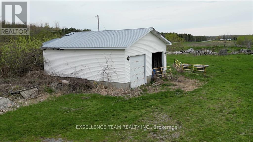 19100 Kenyon Conc Rd 7 Road, North Glengarry, Ontario  K0C 1A0 - Photo 16 - X9502535