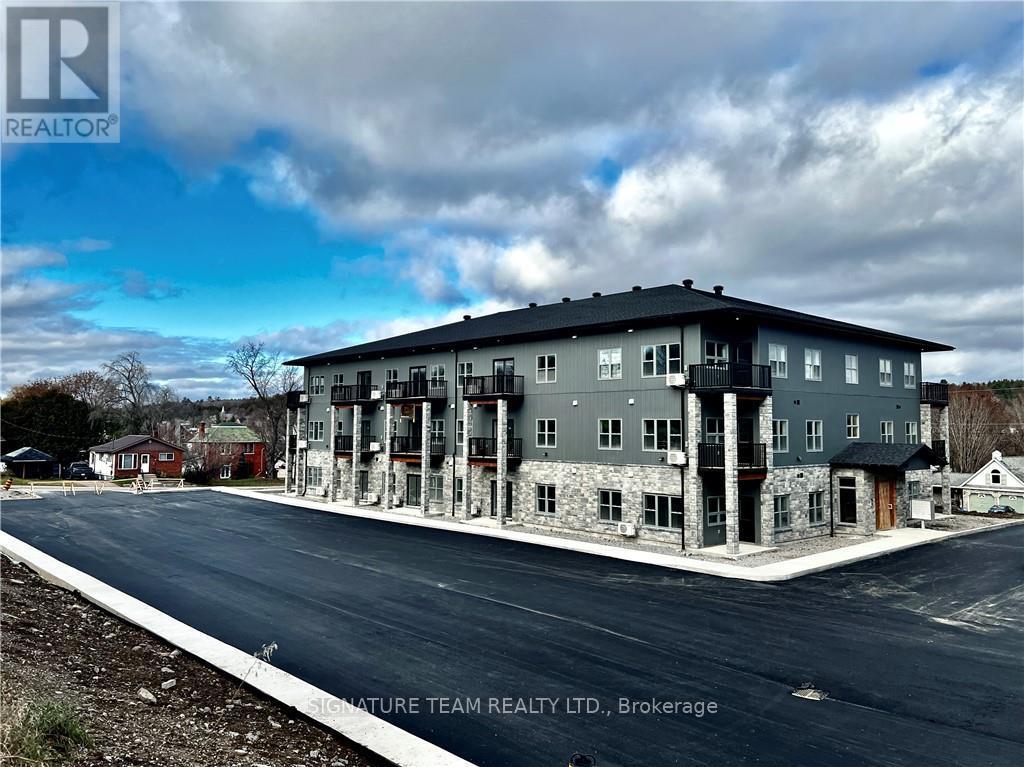 110 - 78A QUEEN STREET, Bonnechere Valley, Ontario