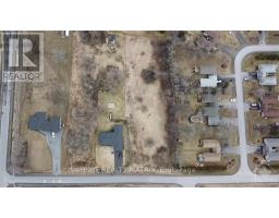 2572 DOW STREET, Ottawa, Ontario
