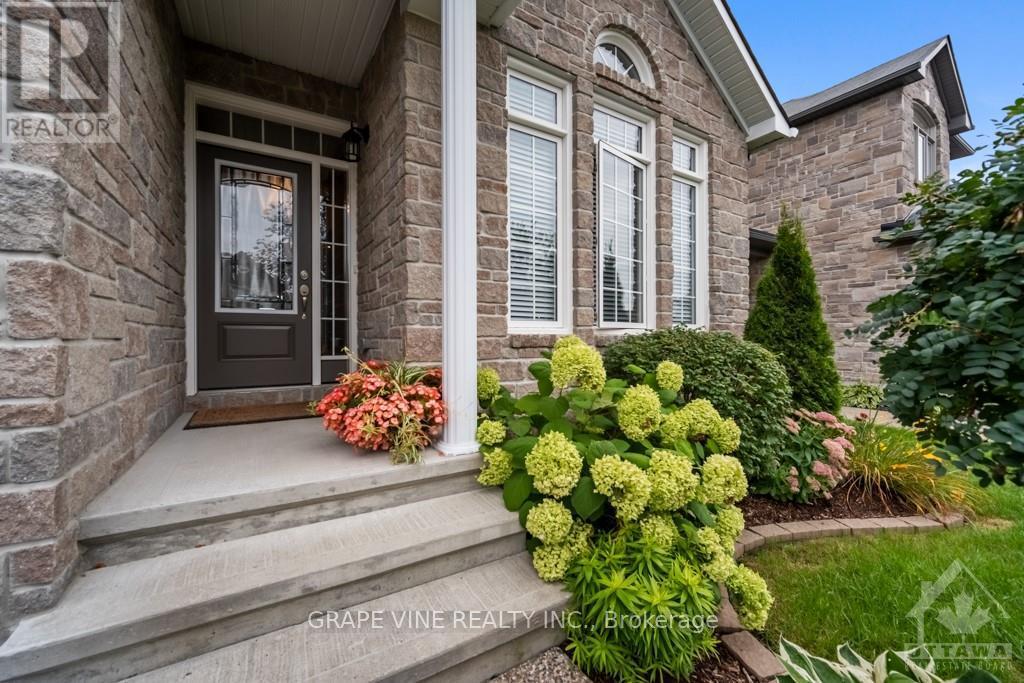 515 Ruby Street, Clarence-Rockland, Ontario  K4K 0H6 - Photo 4 - X9505235