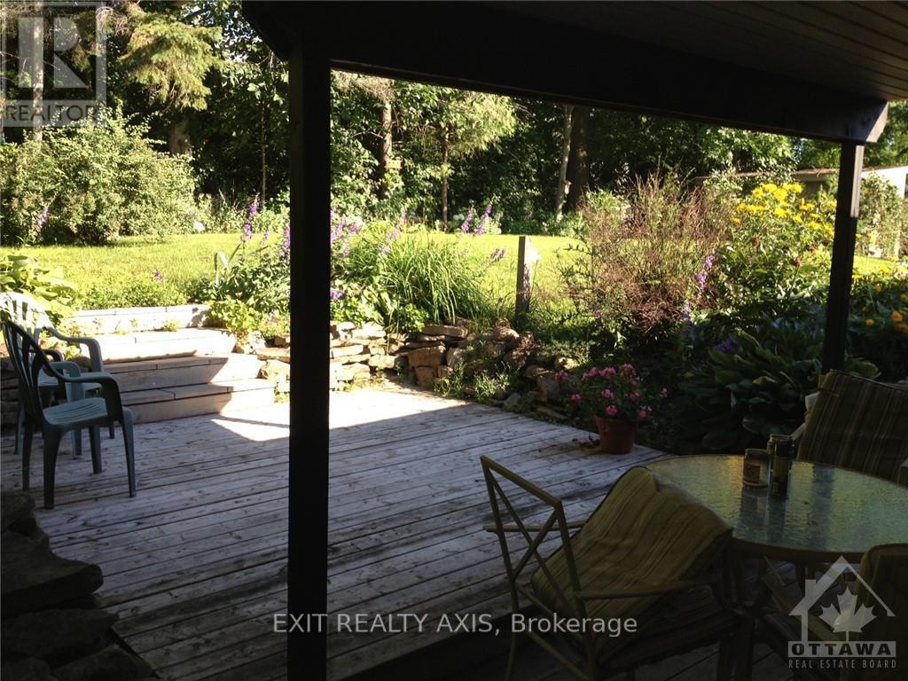 Property at 13 BAYVIEW CRESCENT image 5