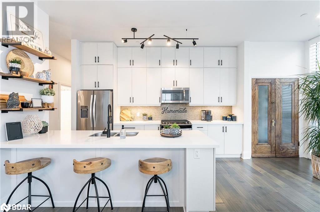 111 Worsley Street Unit# Gph5, Barrie, Ontario  L4M 0J5 - Photo 2 - 40685388