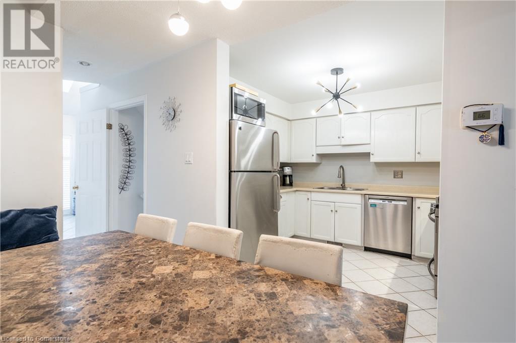 101 Strada Boulevard, St. Catharines, Ontario  L2S 3K6 - Photo 13 - 40674212