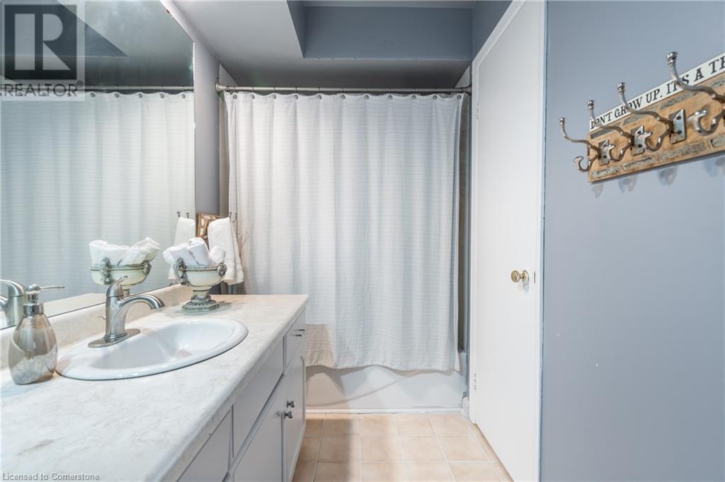 101 Strada Boulevard, St. Catharines, Ontario  L2S 3K6 - Photo 22 - 40674212