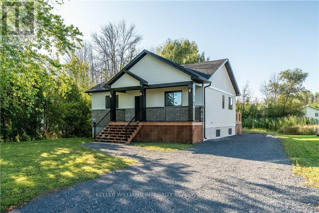 16663 County Rd 36 Road, South Stormont, Ontario  K0C 1P0 - Photo 1 - X9524202