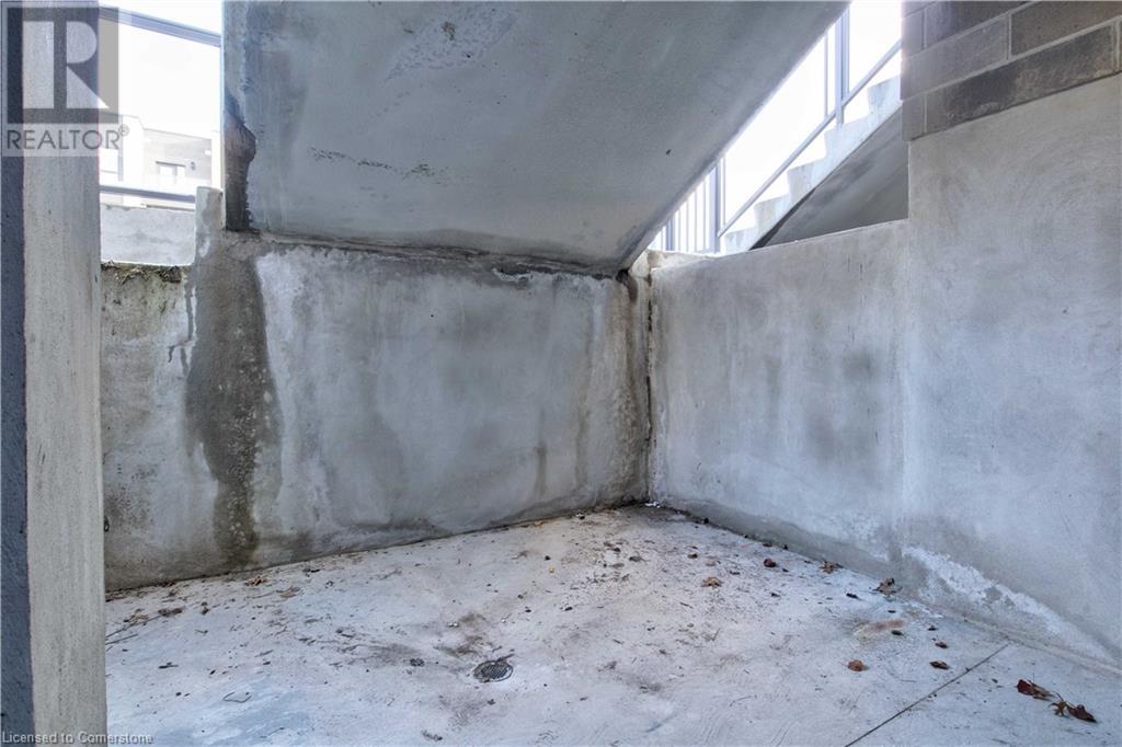 261 Woodbine Avenue Unit# 71Kitchener, Ontario  N2R 0S7 - Photo 39 - 40684982